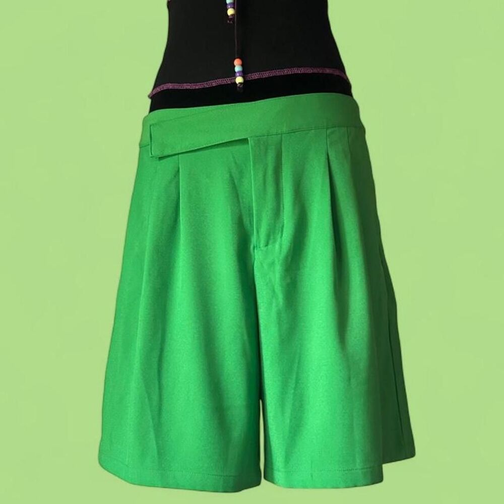 Future Collective Green High Waist Tailored Wide Leg Shorts Size 10